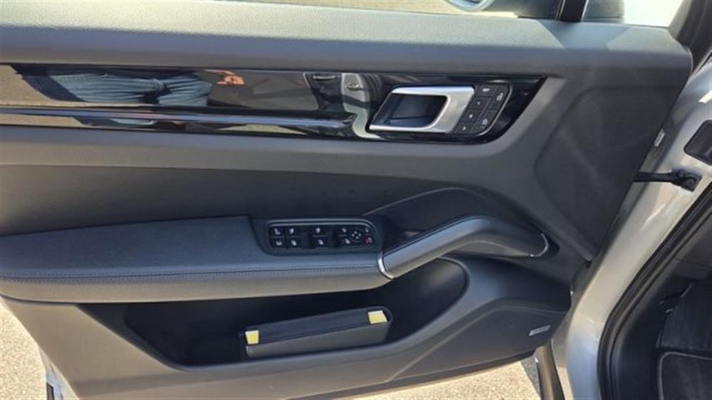 Cayenne Cayenne 3.0 V6 E-Hybrid PERM