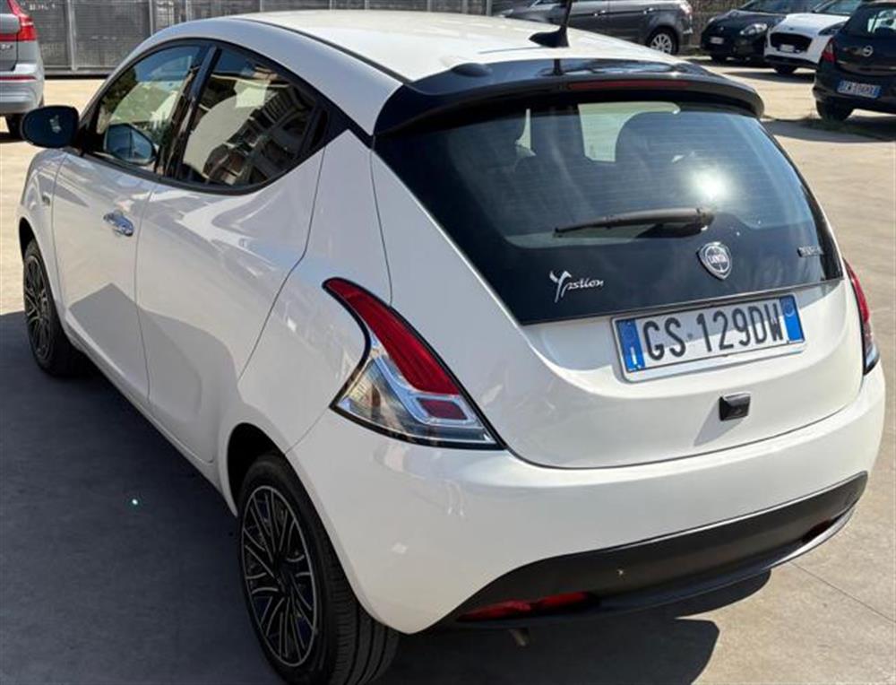 Ypsilon Ypsilon 1.0 FireFly 5 porte