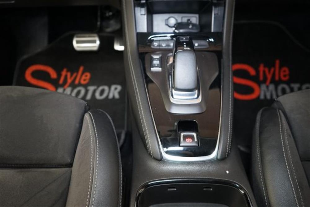 Grandland Grandland 1.6 PHEV 300 aut. AW