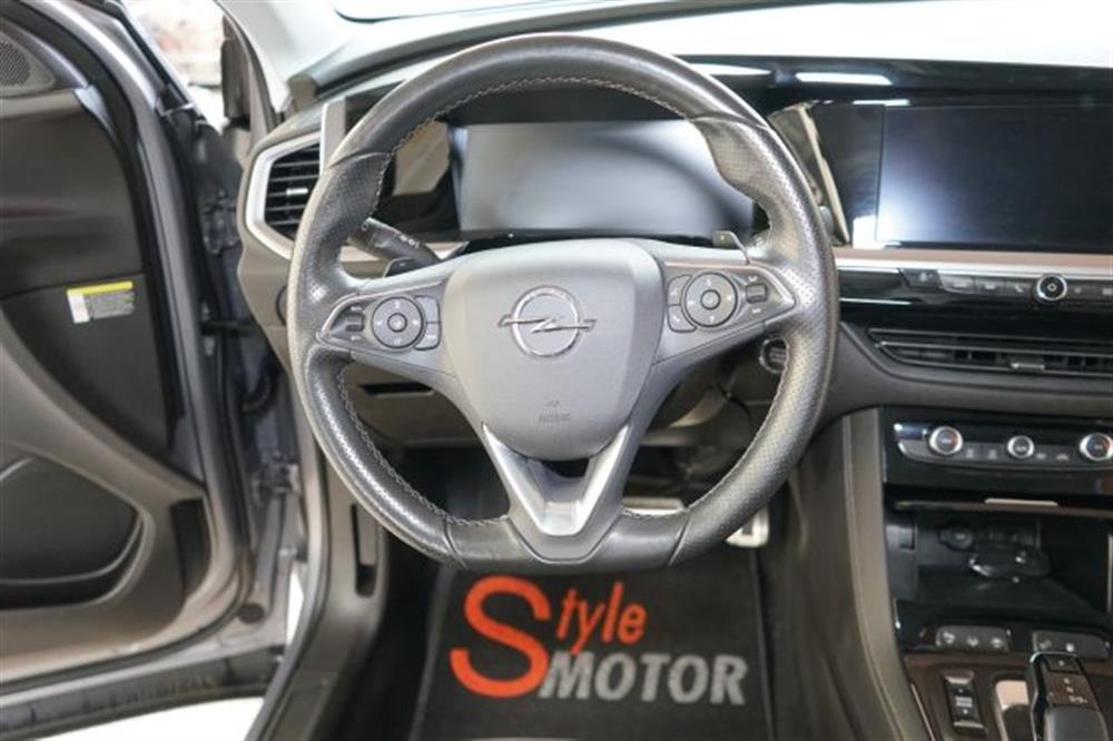 Grandland Grandland 1.6 PHEV 300 aut. AW