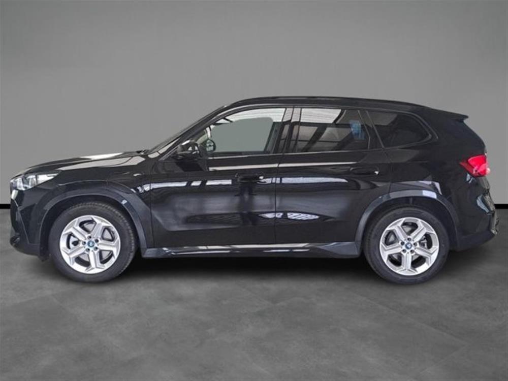 X1 X1 xDrive 25e xLine