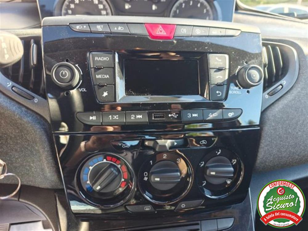 Ypsilon Ypsilon 1.0 FireFly 5 porte
