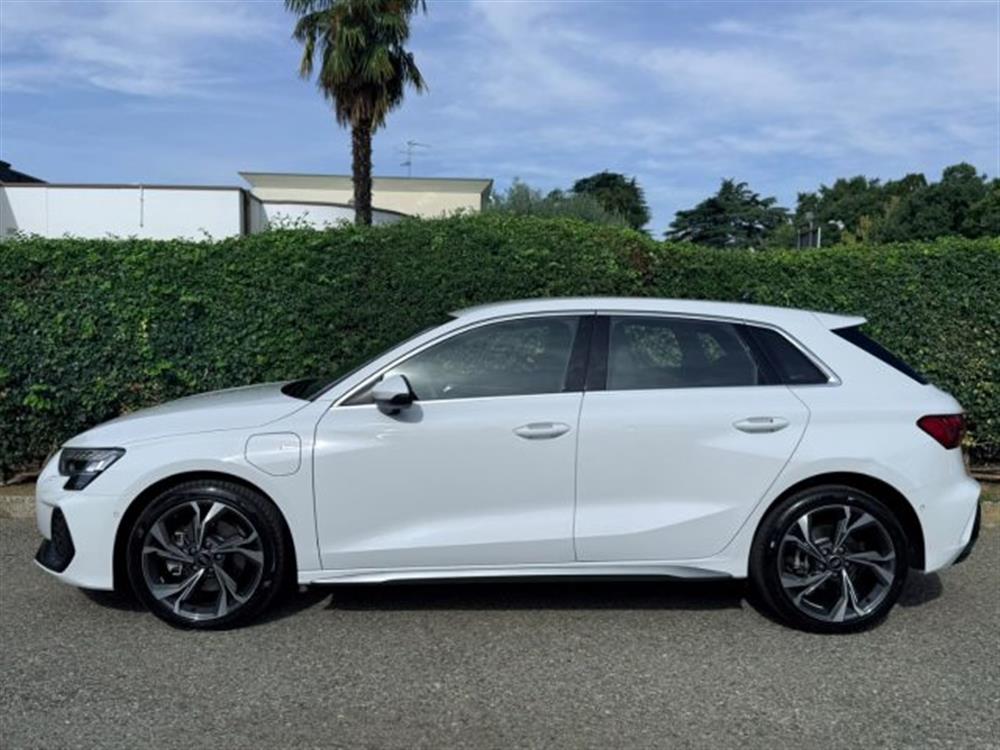 A3 A3 SPB 40 TFSI e S line