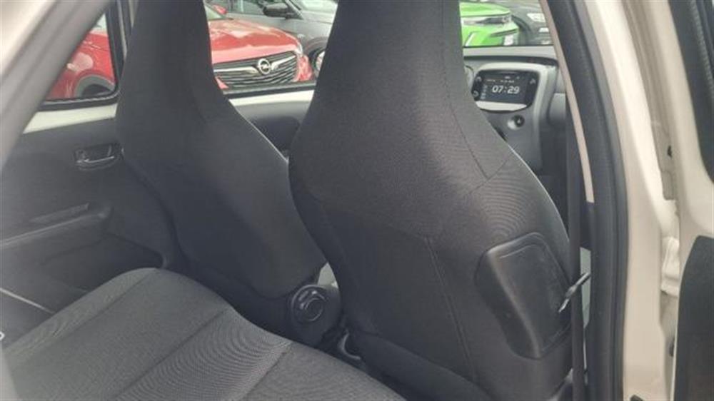 Aygo Aygo Connect 1.0 VVT-i 72
