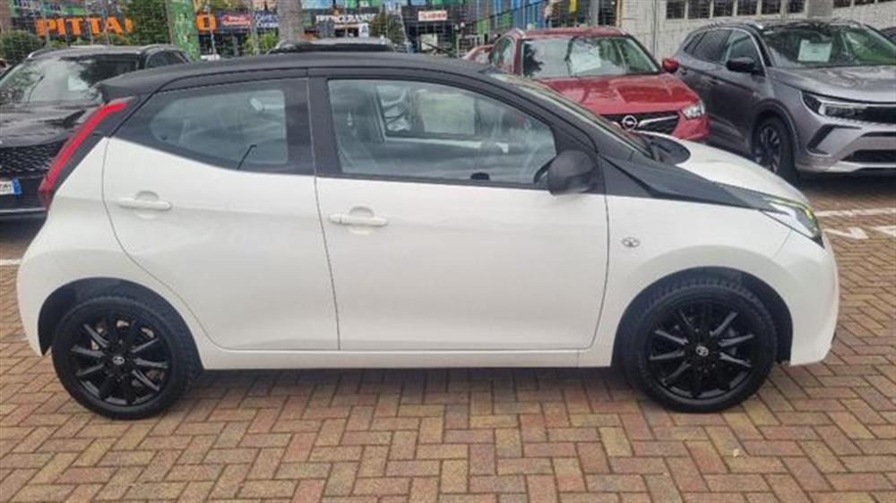 Aygo Aygo Connect 1.0 VVT-i 72