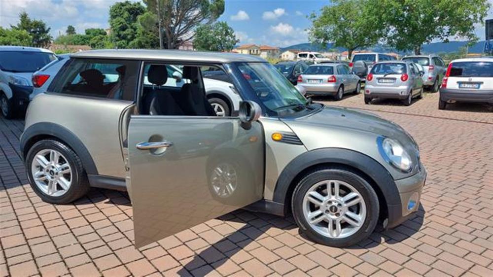Cooper D Cooper D 1.6 16V Cooper D OK