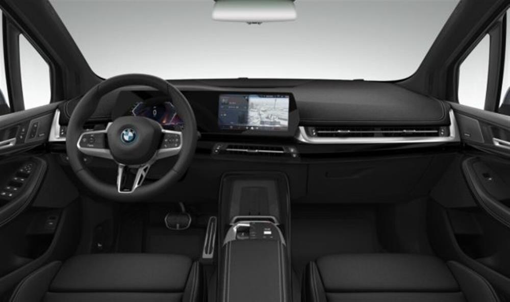 225 225 e xDrive Active Tour