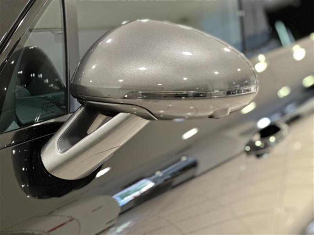 Macan Macan III 2.0 T IVA ESPOST