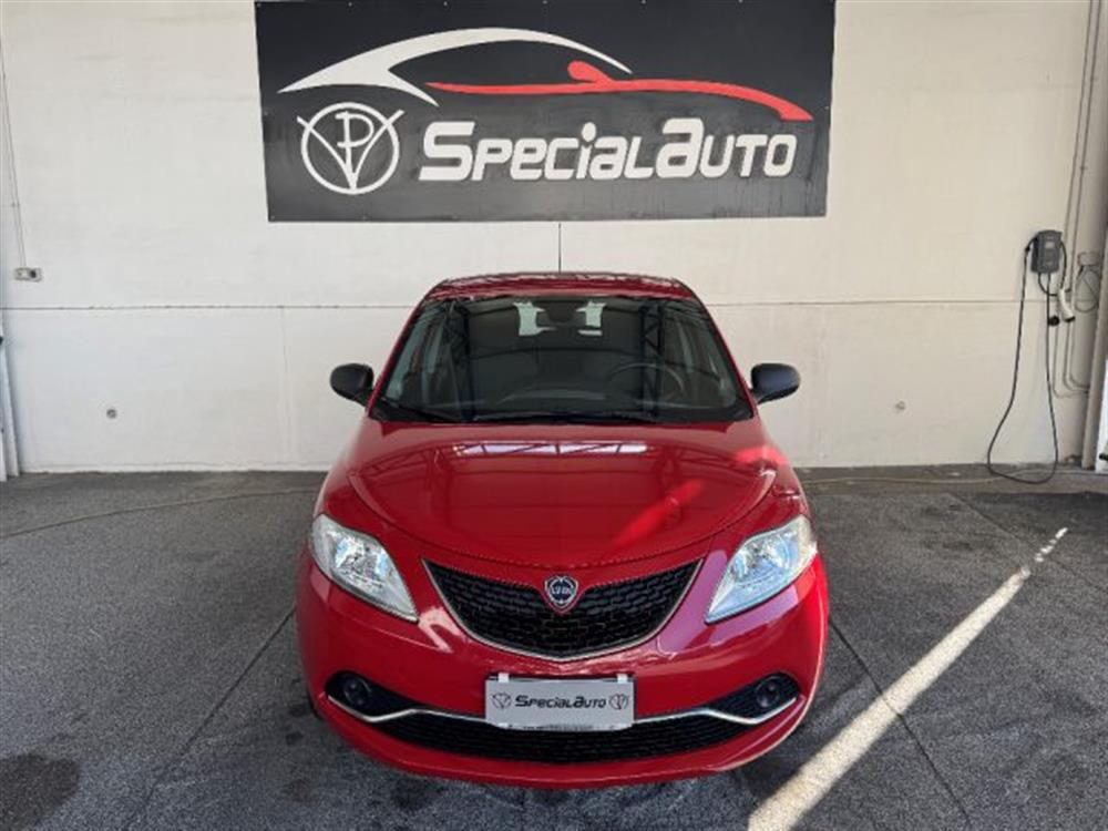 Ypsilon Ypsilon 1.2 benz. 69 CV 5 po