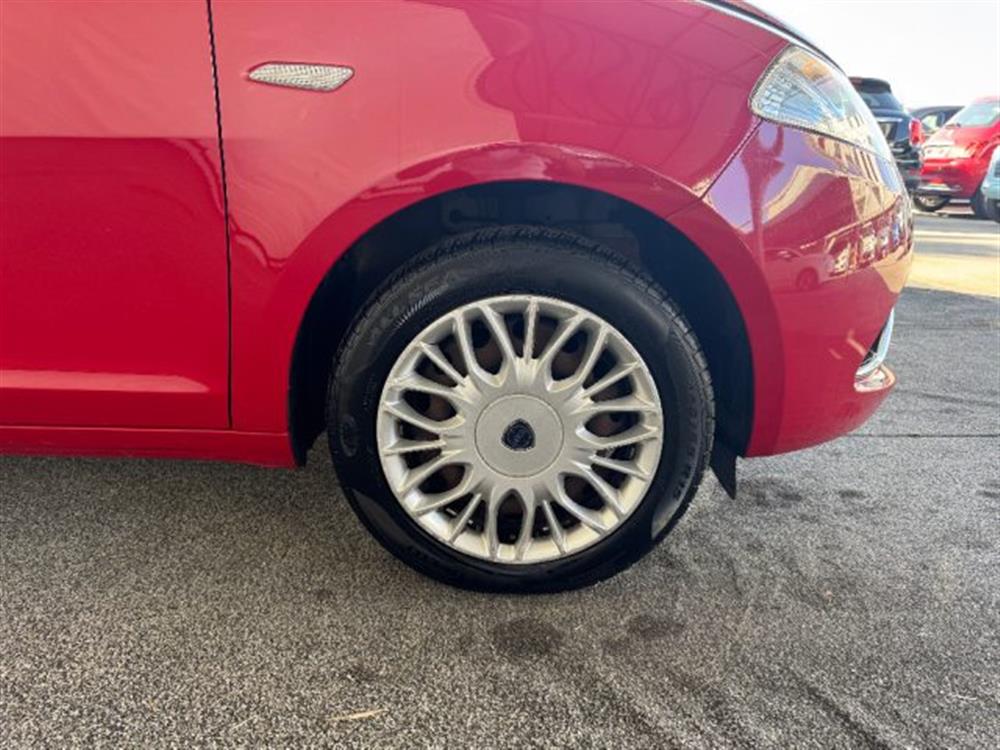 Ypsilon Ypsilon 1.2 benz. 69 CV 5 po