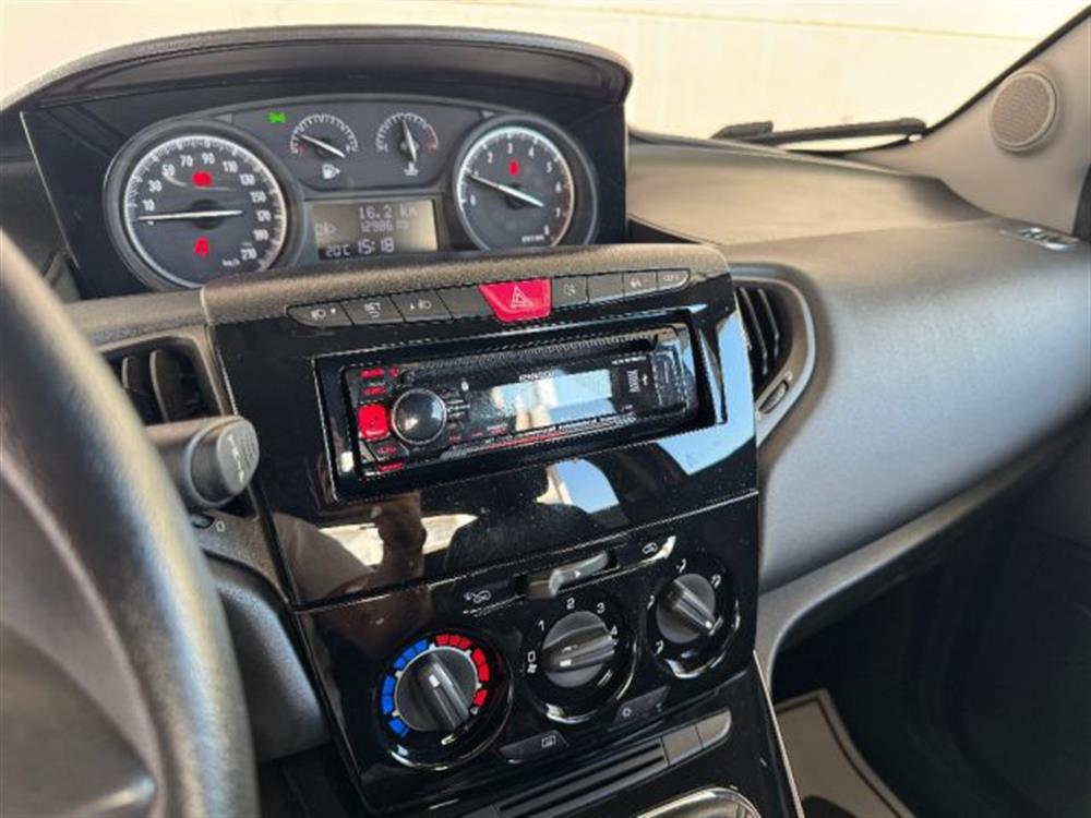 Ypsilon Ypsilon 1.2 benz. 69 CV 5 po