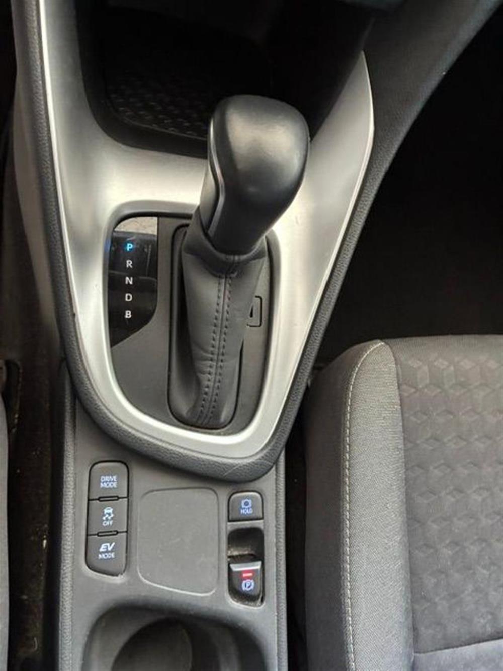 Yaris Yaris 1.5 Hybrid 5 porte A