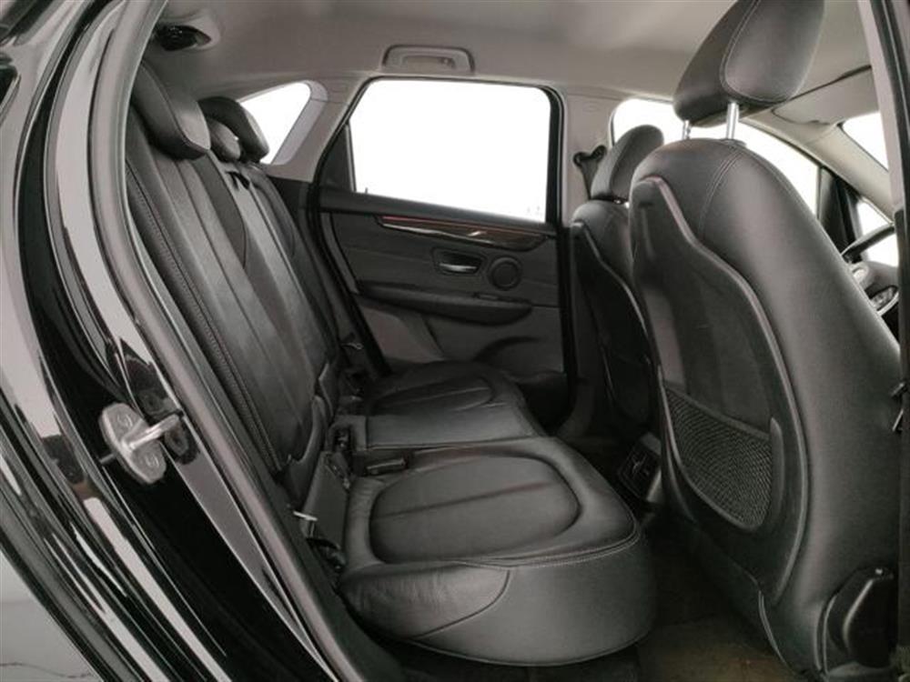 216 216 d Active Tourer Luxu