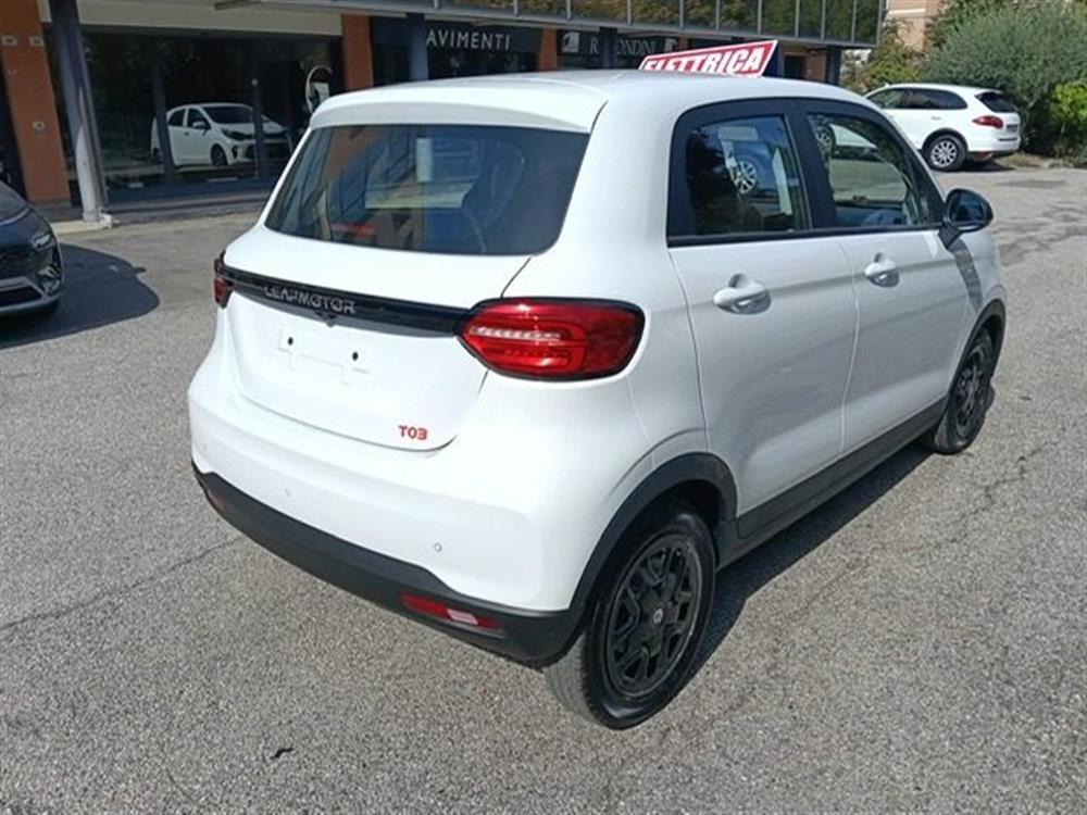 T03 T03 95 CV VAN autocarro