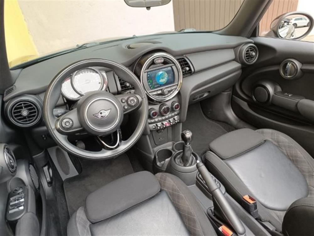 Cabrio Cabrio 1.5 One F57