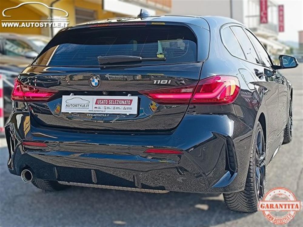 118 118 i M-SPORT Steptronic