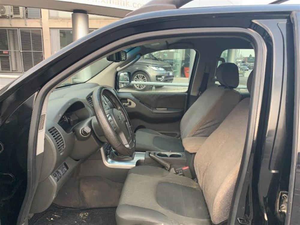 Navara Navara 2.5 dCi 190CV 4 port