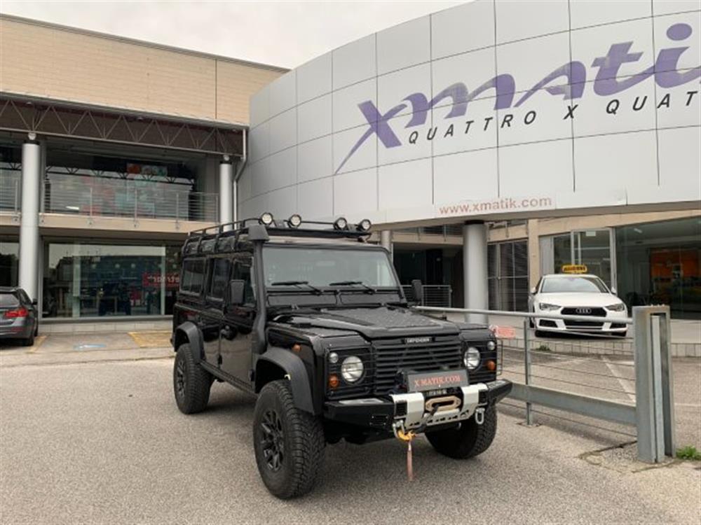 Defender Defender 110 2.5 Td5 Station