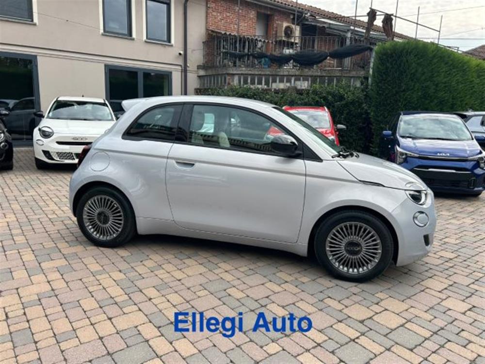 500 500 Berlina Hybrid Icon+