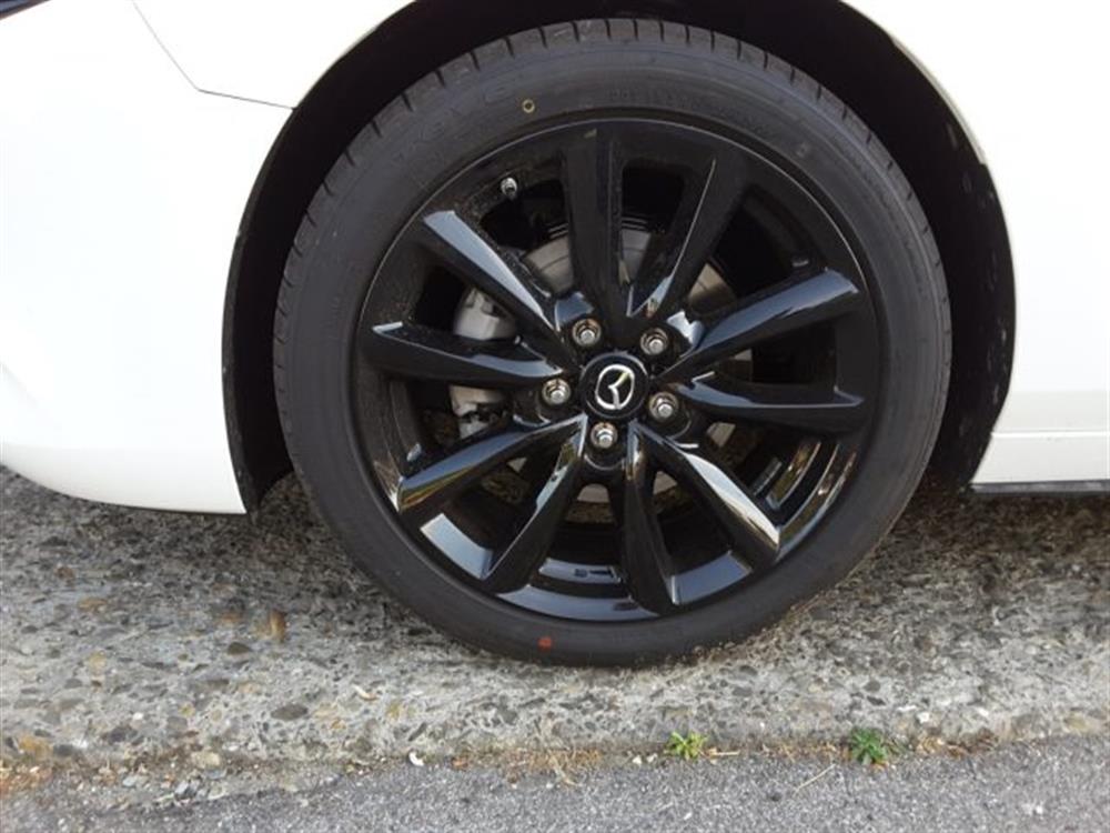 3 3 2.5 eSkyactiv-G Hybr