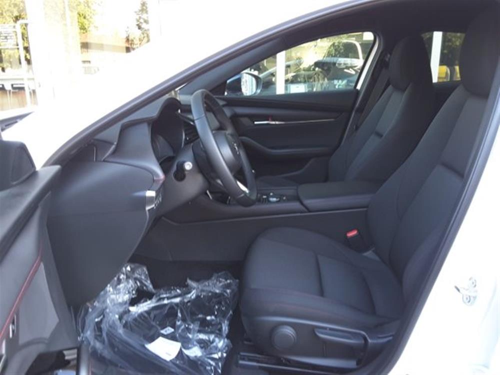 3 3 2.5 eSkyactiv-G Hybr