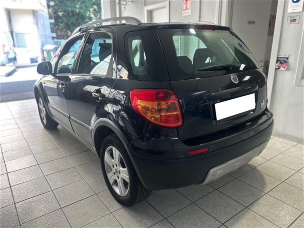 Sedici Sedici 1.6 16V 4x4 Emotion
