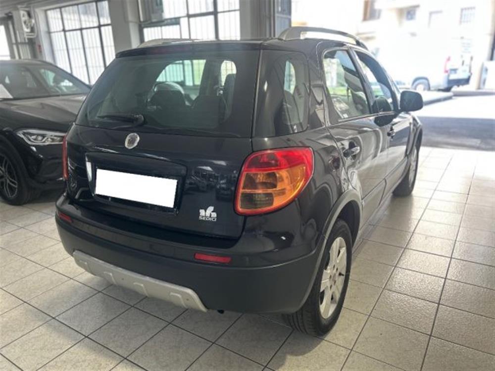 Sedici Sedici 1.6 16V 4x4 Emotion
