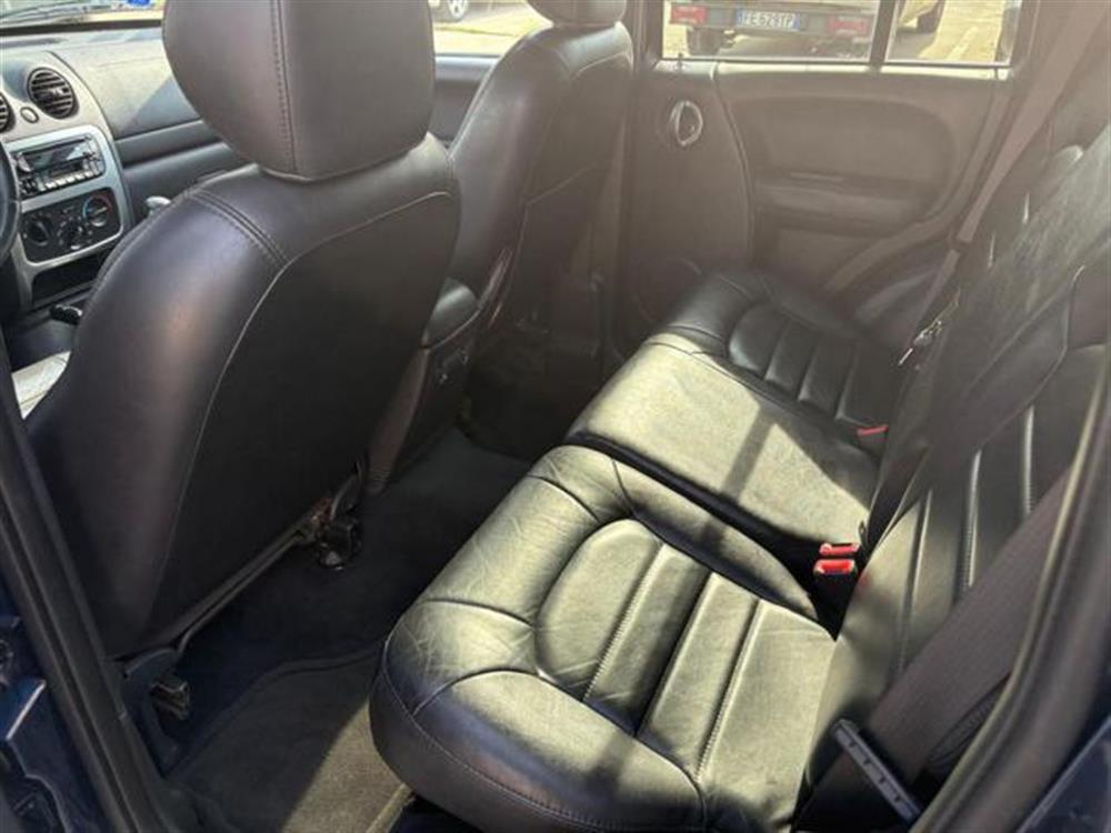 Cherokee Cherokee 2.5 CRD Sport