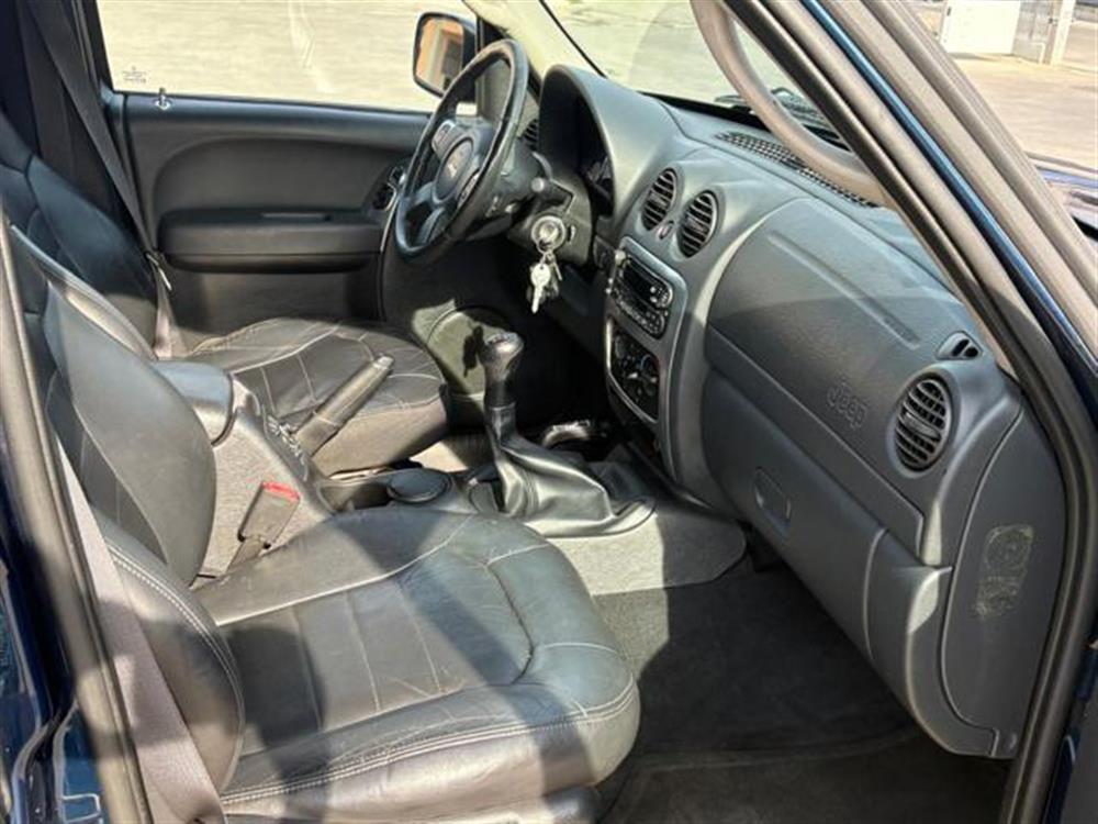 Cherokee Cherokee 2.5 CRD Sport