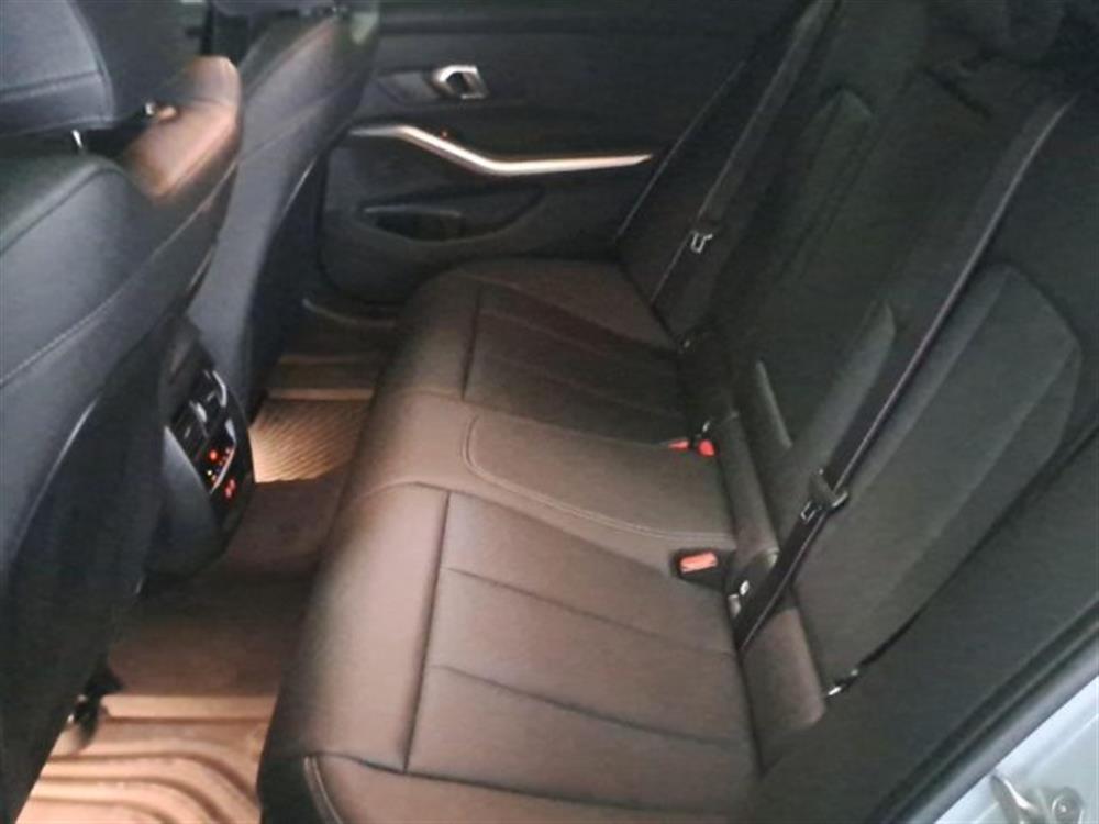 320 320 d 48V Touring Msport