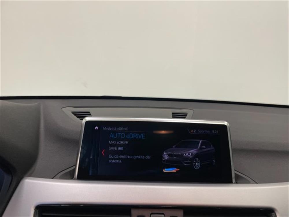 X1 X1 xDrive25e 1.5I Advan