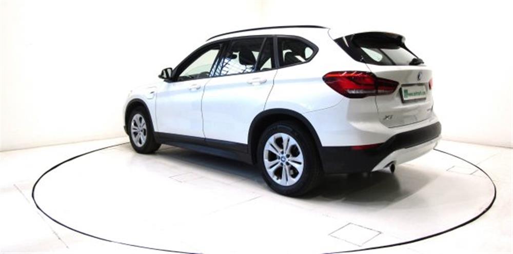 X1 X1 xDrive25e 1.5I Advan