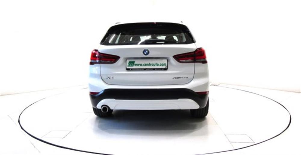 X1 X1 xDrive25e 1.5I Advan