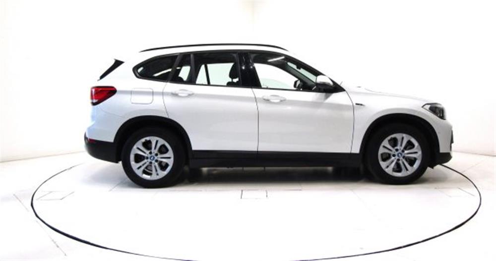 X1 X1 xDrive25e 1.5I Advan