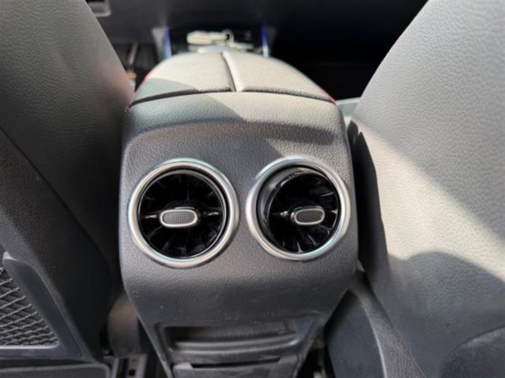GLB 200 GLB 200 d Automatic 4Matic P