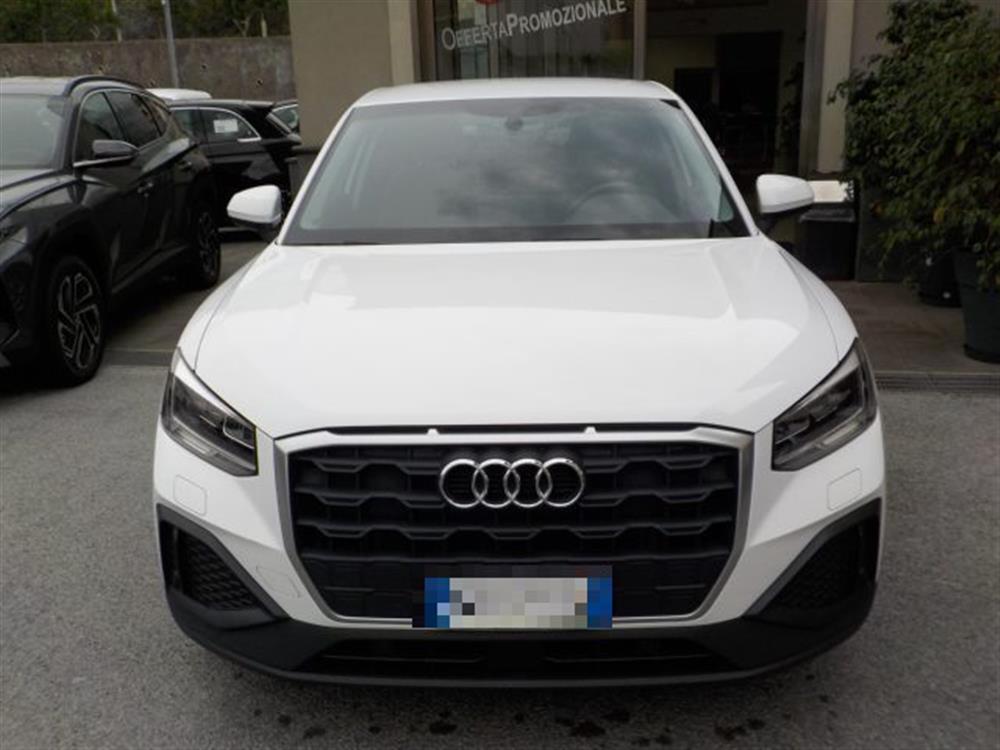 Q2 Q2 30 TDI S tronic Busi