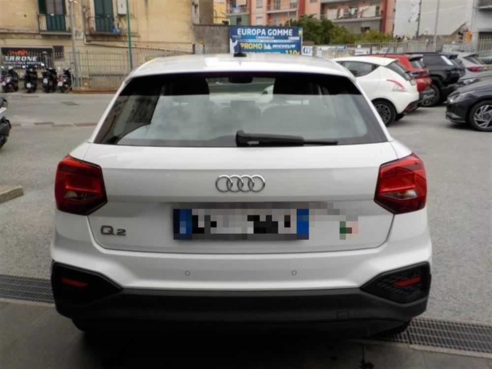 Q2 Q2 30 TDI S tronic Busi