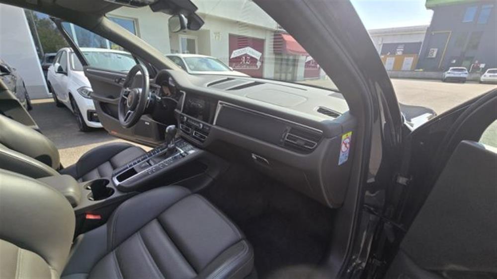 Macan Macan 2.0 PDK IVA ESPOSTA