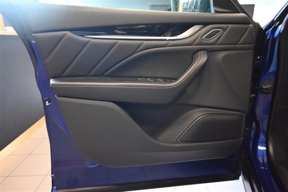 Levante Levante 3.0V6 MODENA 350CV F