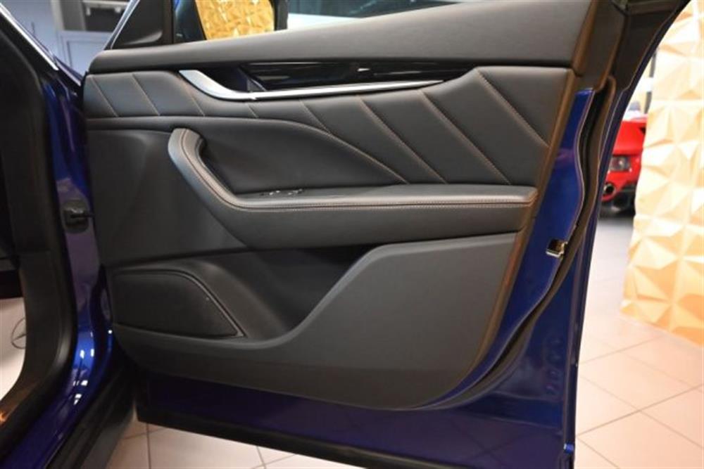 Levante Levante 3.0V6 MODENA 350CV F