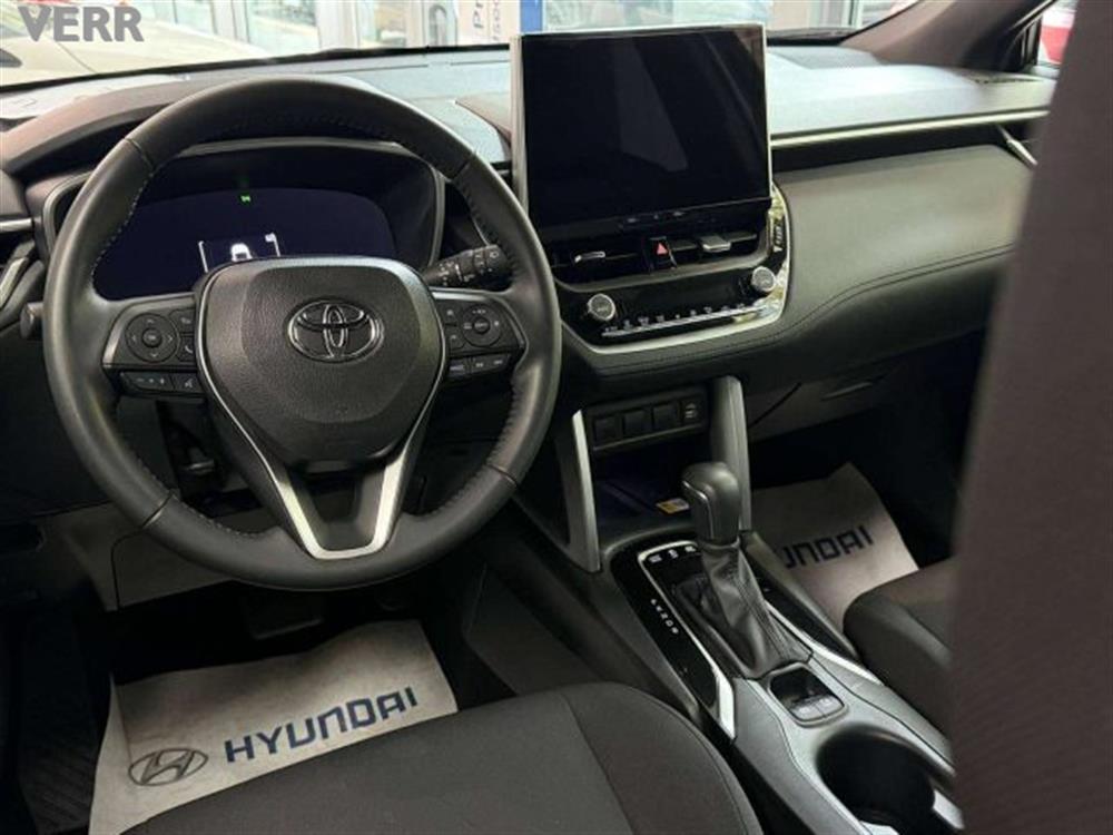 Corolla Corolla Corolla Cross Cross