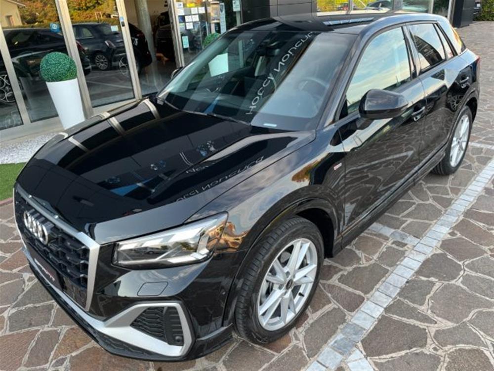 Q2 Q2 35 TFSI S-TRONIC S-L