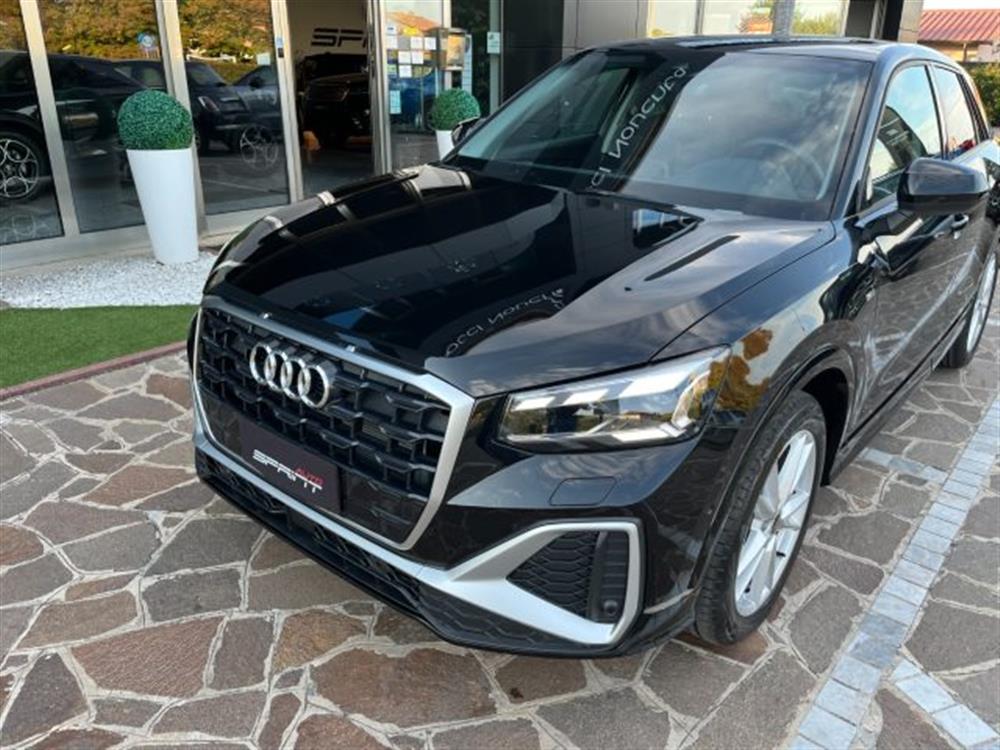 Q2 Q2 35 TFSI S-TRONIC S-L