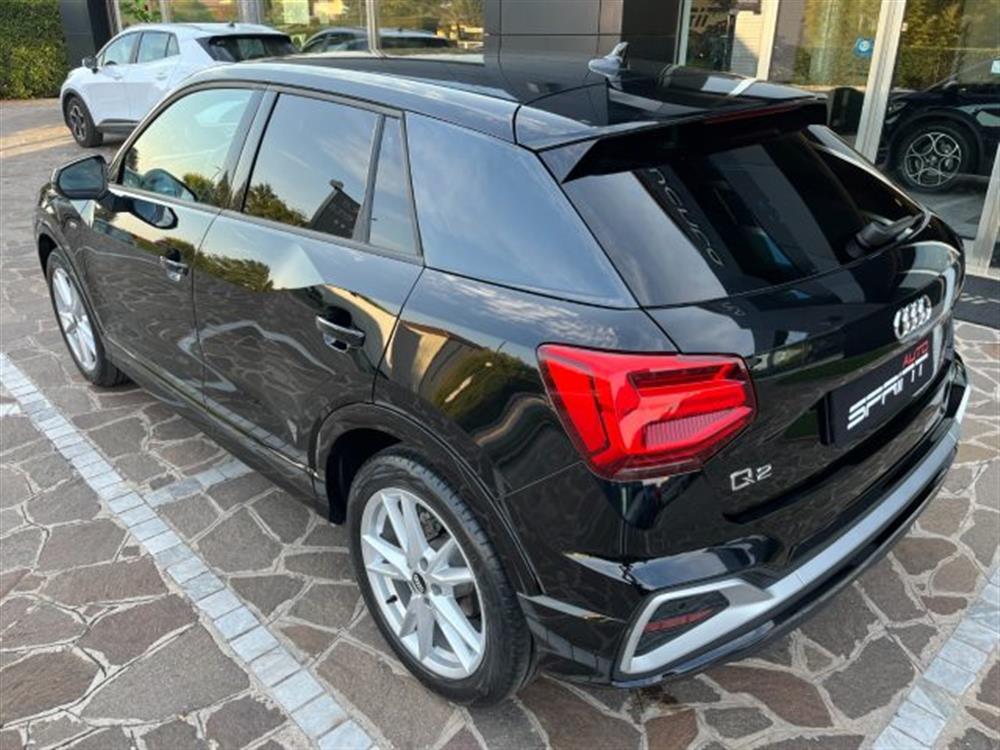 Q2 Q2 35 TFSI S-TRONIC S-L