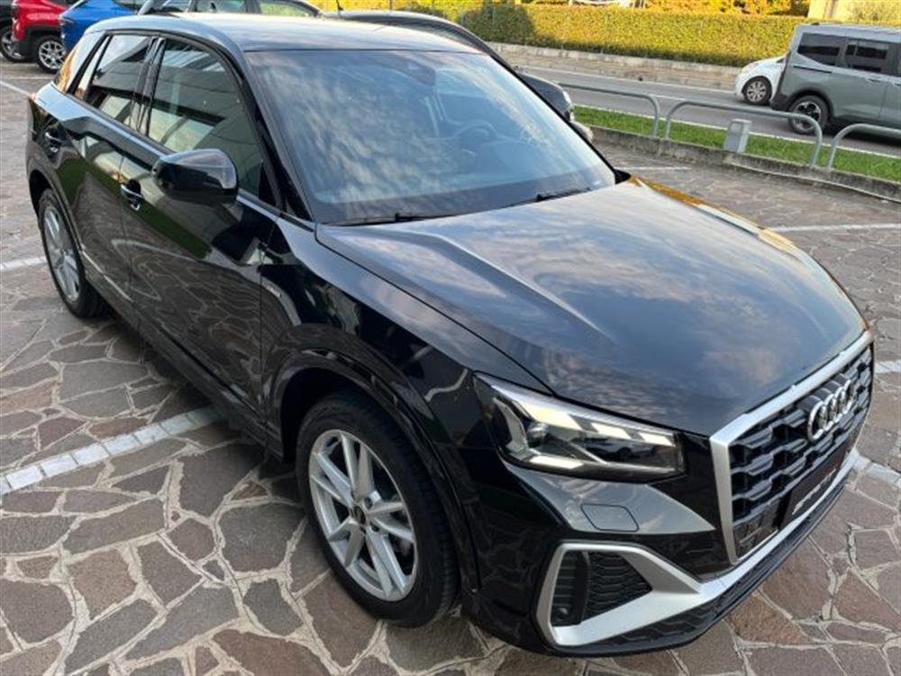 Q2 Q2 35 TFSI S-TRONIC S-L