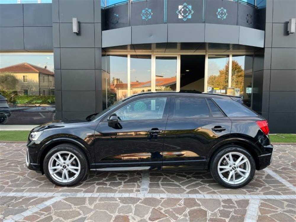 Q2 Q2 35 TFSI S-TRONIC S-L