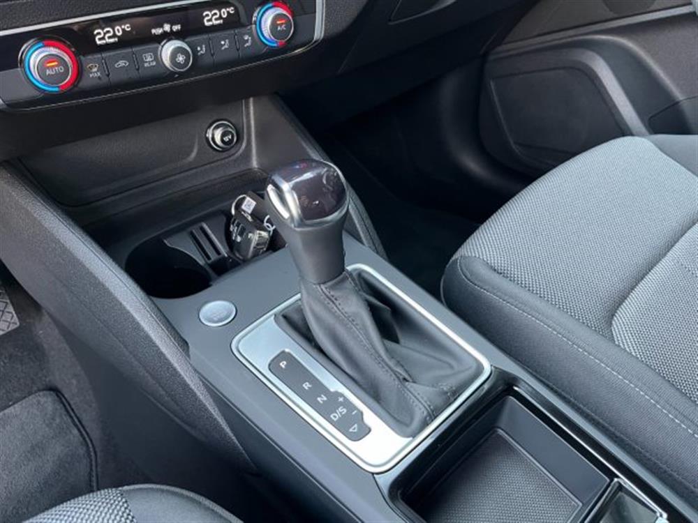Q2 Q2 35 TFSI S-TRONIC S-L