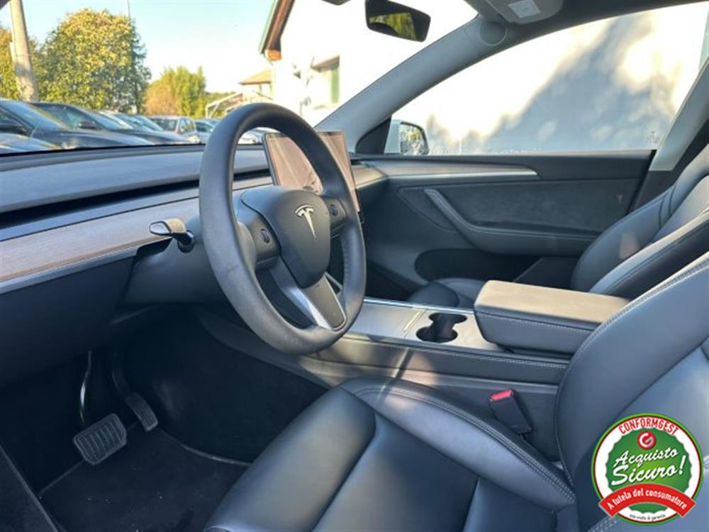 Model Y Model Y Long Range AWD