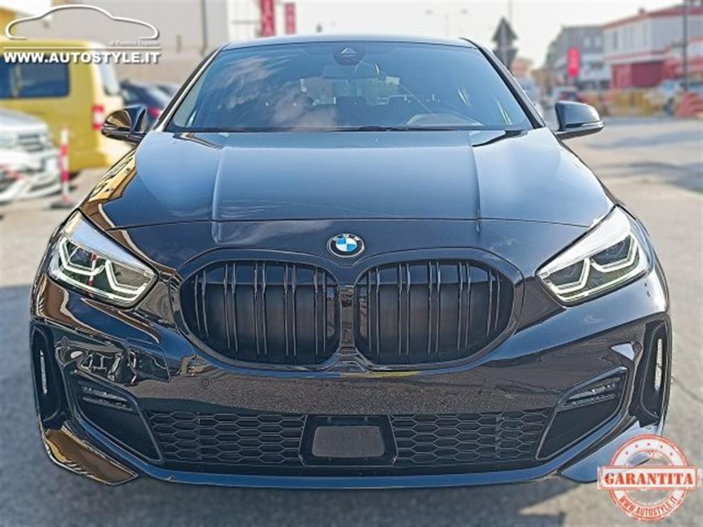 118 118 i M-SPORT Steptronic