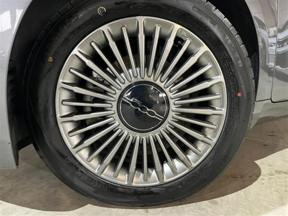 500e 500e Berlina 42 kWh Icon